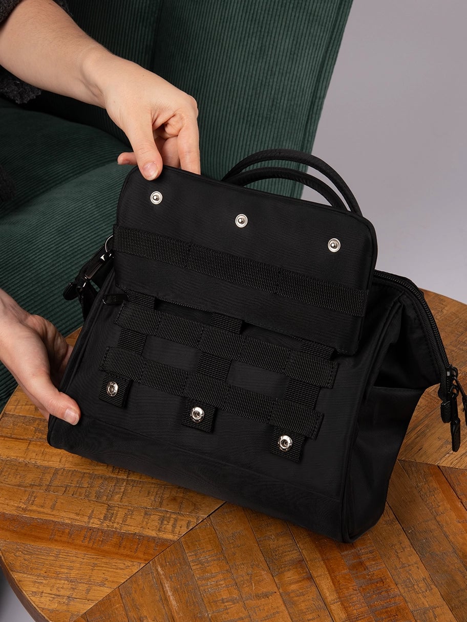 Pochette interchangeable.