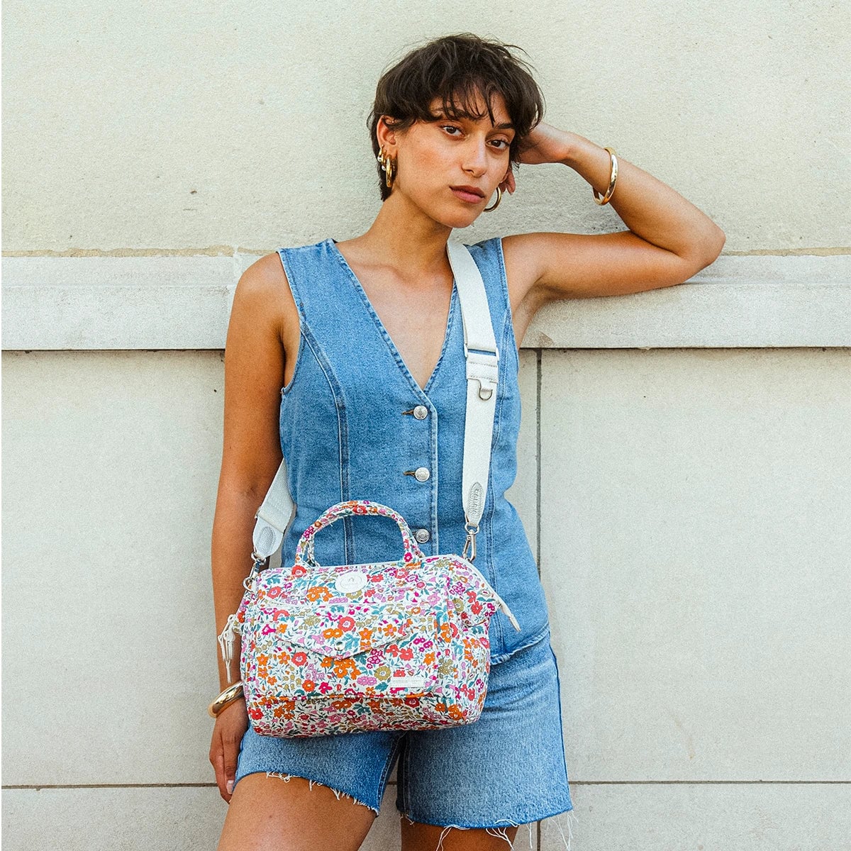 Crossbody Medium Emma and Amelia