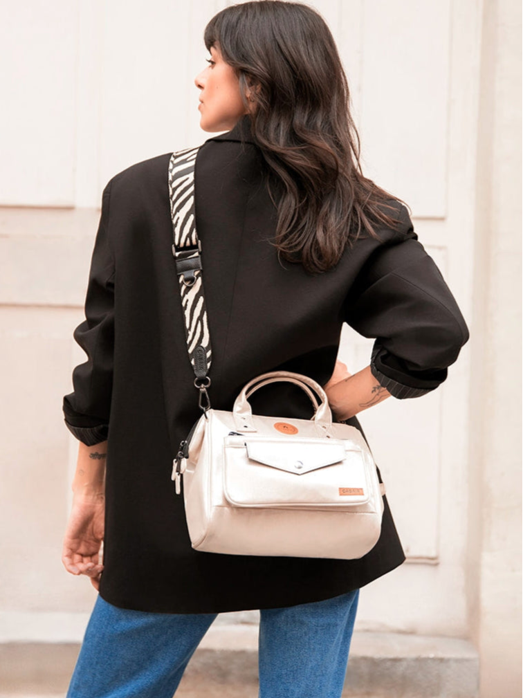Crossbody Honolulu look lifestyle